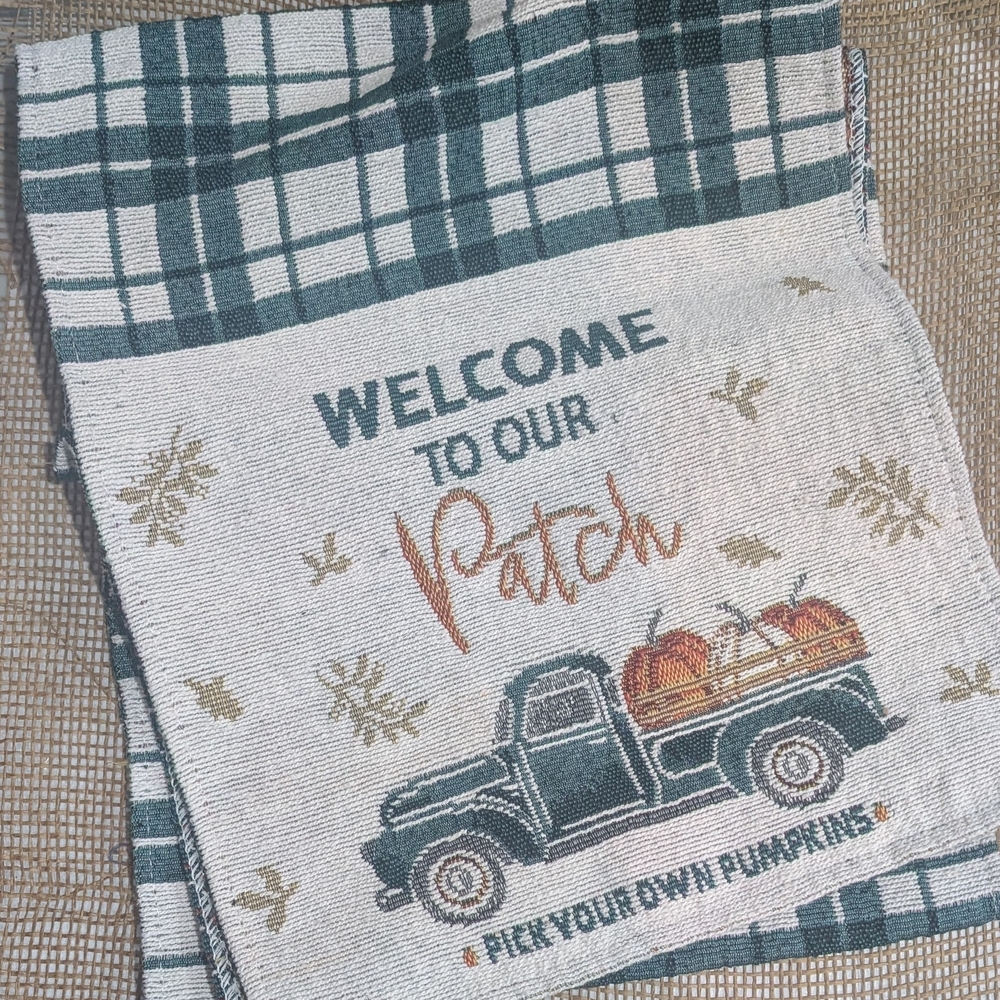 Fall Table Runner Green Plaid, Pumpkin Patch Pickup Truck